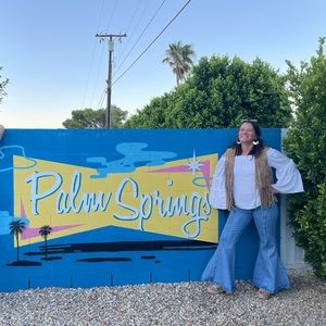 Bagatelle Boho Brown Leather Fringe Vest Size Medium Tan